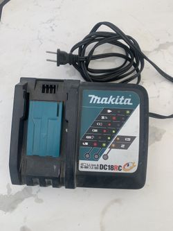 Makita  Battery Charger DC18RC