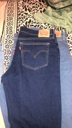 Levi’s and pacsun jeans