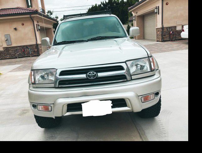 Excelent 2 0 0 0 4x4 4runner toyota clean titile    87501 