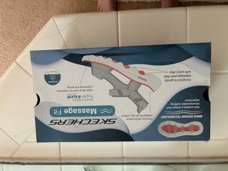 Skechers Massage Fit Sneakers in Box