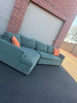 awsome nice sectional couch