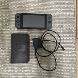 Nintendo Switch W/ Games & Pro Controller
