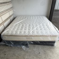 Saatva Memory Foam Hybrid Cali King Mattress -Delivery Available 
