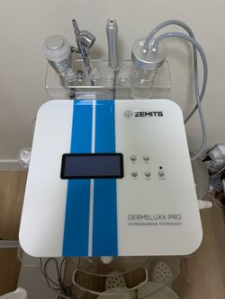Rolling stand for the machine and zemits machine