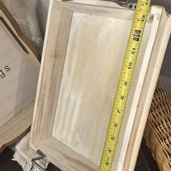 Trays 
