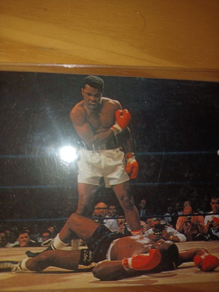 1985 Muhammad Ali calendar card. 