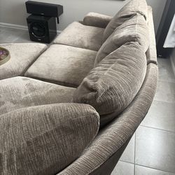 Brand new gently used RC Willy 5 piece sectional w/ ottoman and chaise