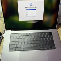 Apple MacBook Pro 16" Apple M4 Pro chip 48GB RAM 1TB SSD Silver
