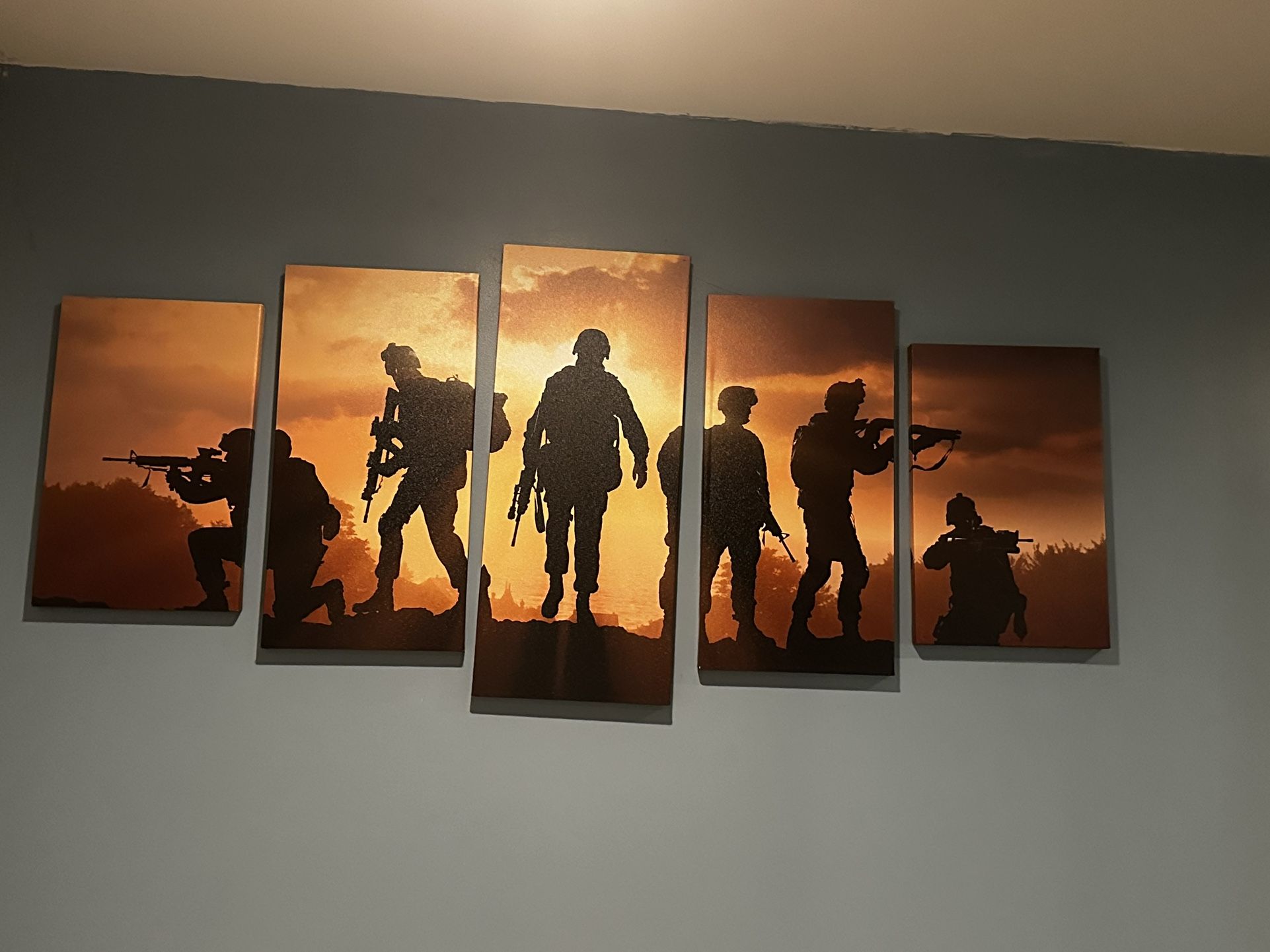 Military Pictures Decoration