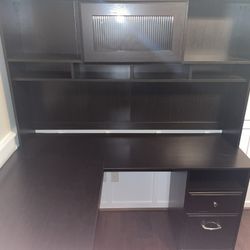 Large Desk And Hutch Never Used 