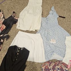 Big Bag Of  Women's Clothes 