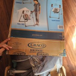  Graco Slim Spaces