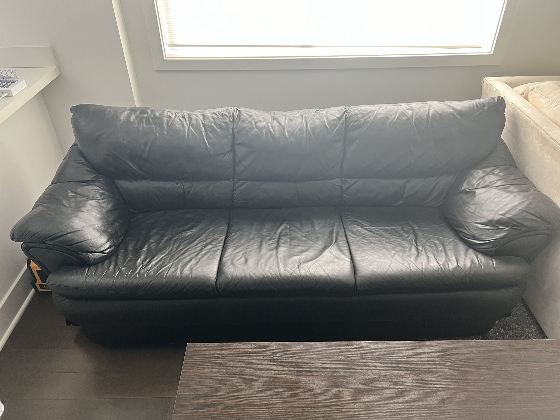 High-quality Black Leather Couch