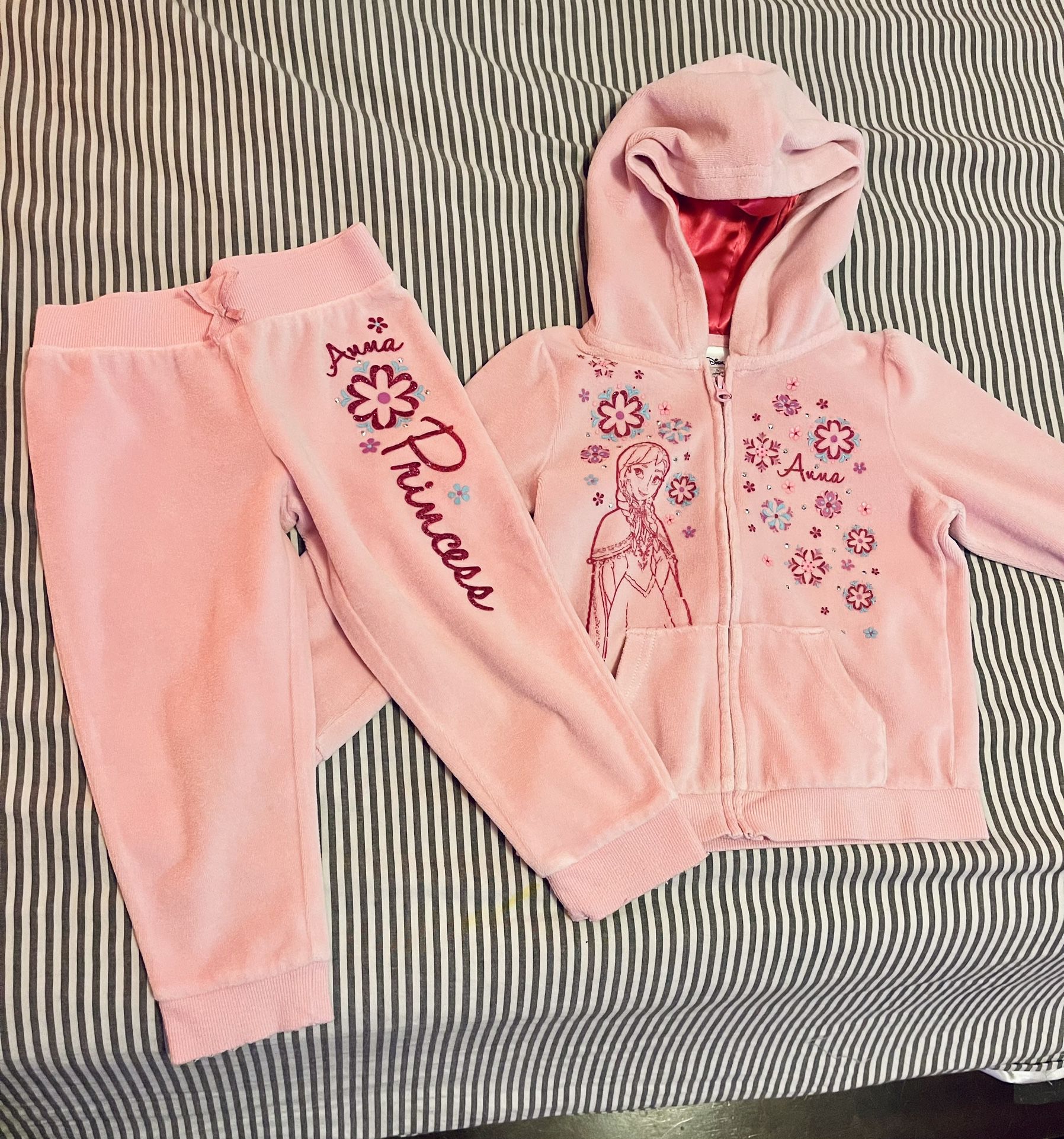 3T Girls - 2 piece Frozen (Anna) hoodie and sweatpants