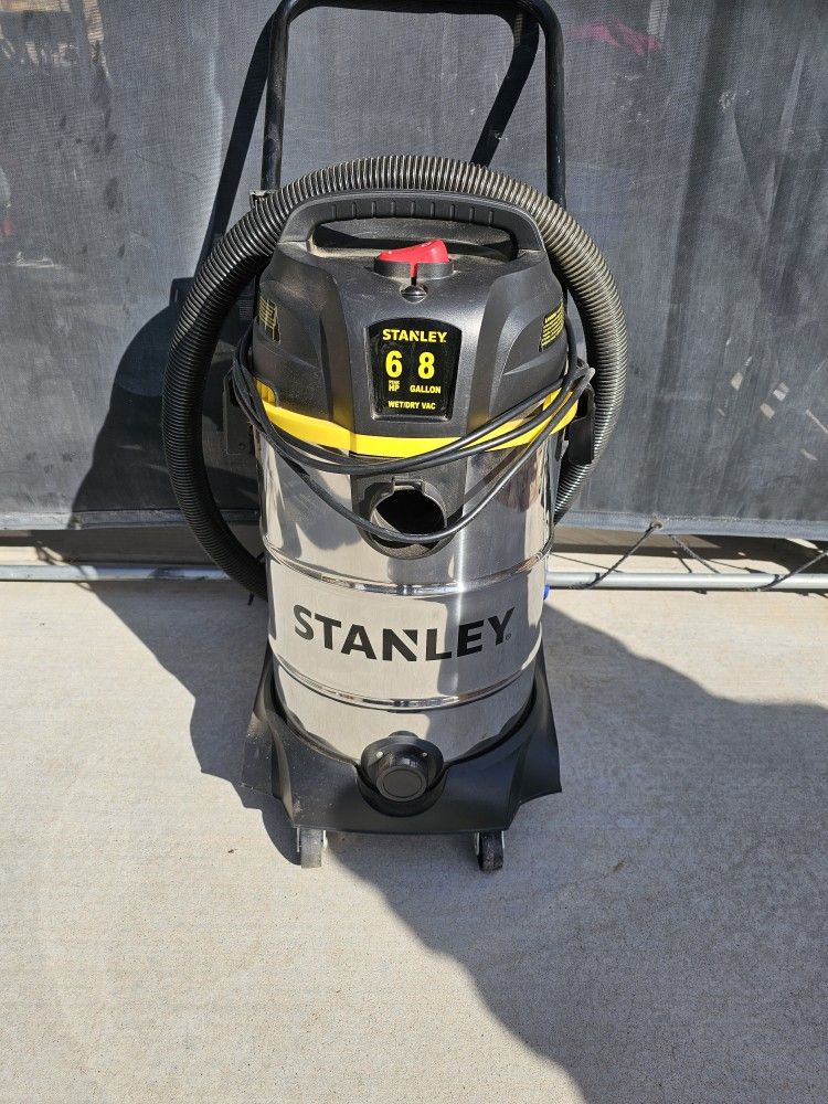 Stanley 6H 8 Gal Shop Vac