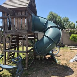 Free Swing Set