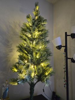 Christmas Tree with Accessories