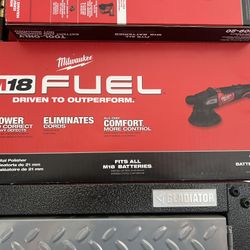 Milwaukee M18 Fuel DA Polisher 6”