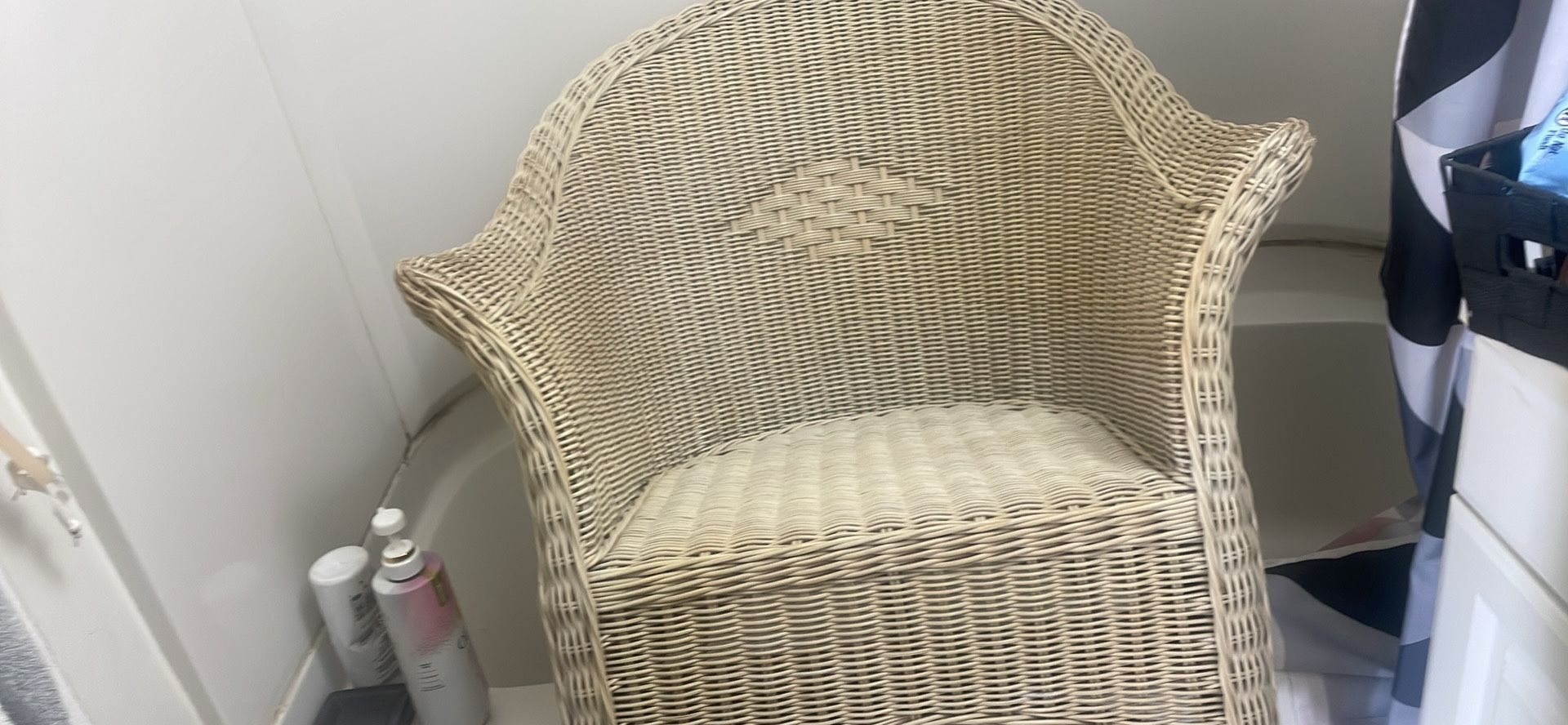 Chair, Heavy Duty, Wicker, Great Quality, No Holes Or Damage. East Haven.
