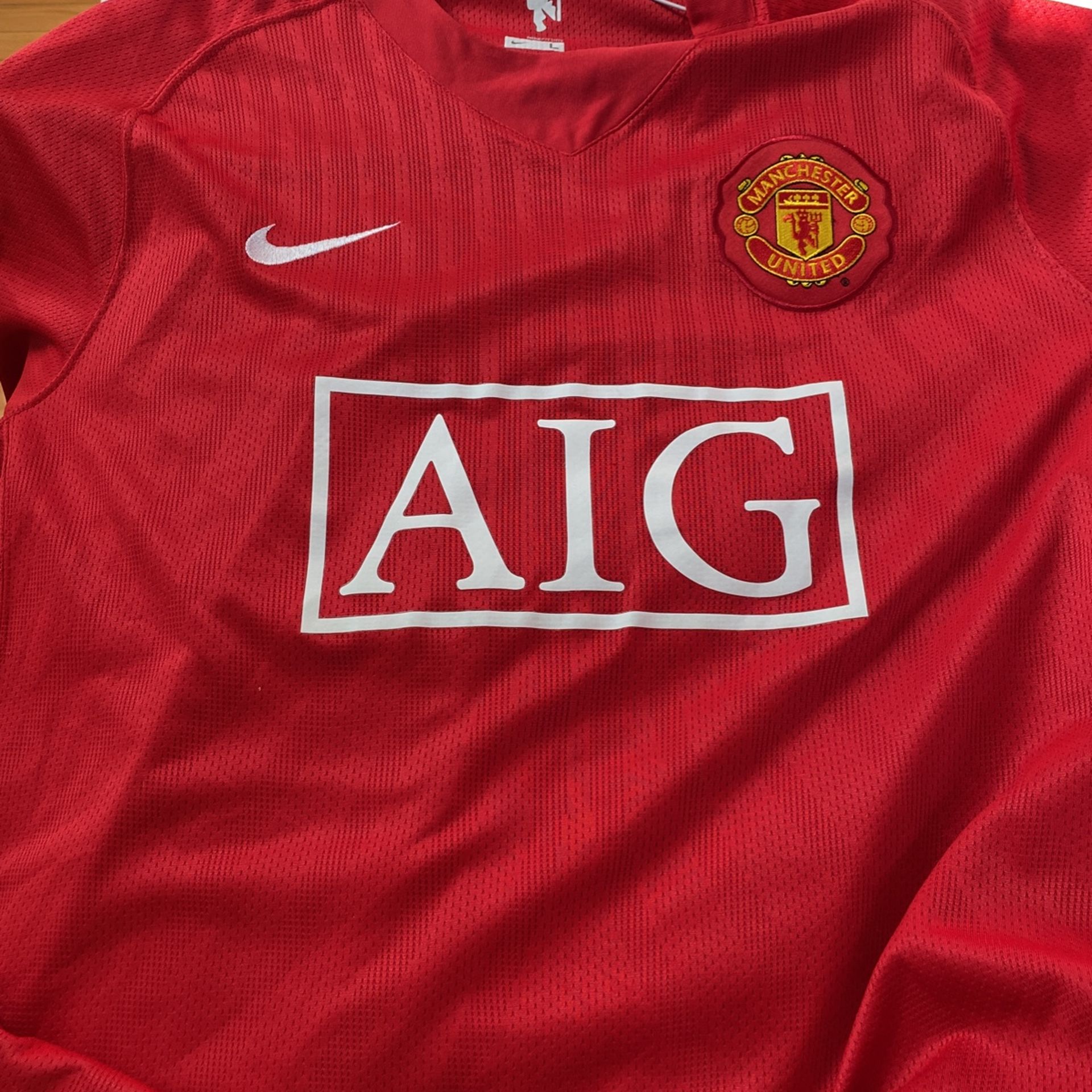 MANCHESTER UNITED 2007 2008 HOME FOOTBALL SOCCER SHIRT JERSEY NIKE GIGGS #11. Condition is "Used". Shipped with USPS First Class. Beautiful jersey w