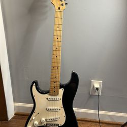 Fender Left-handed mexican Stratocaster