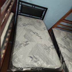 TWIN HEADBOARD 