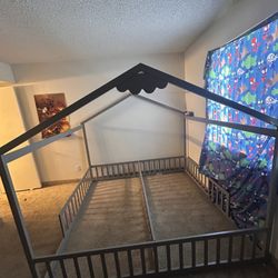 Double Twin House Style Floor Bed