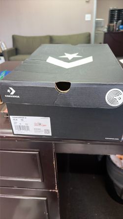 Converse men’s 11.5 shoes snickers