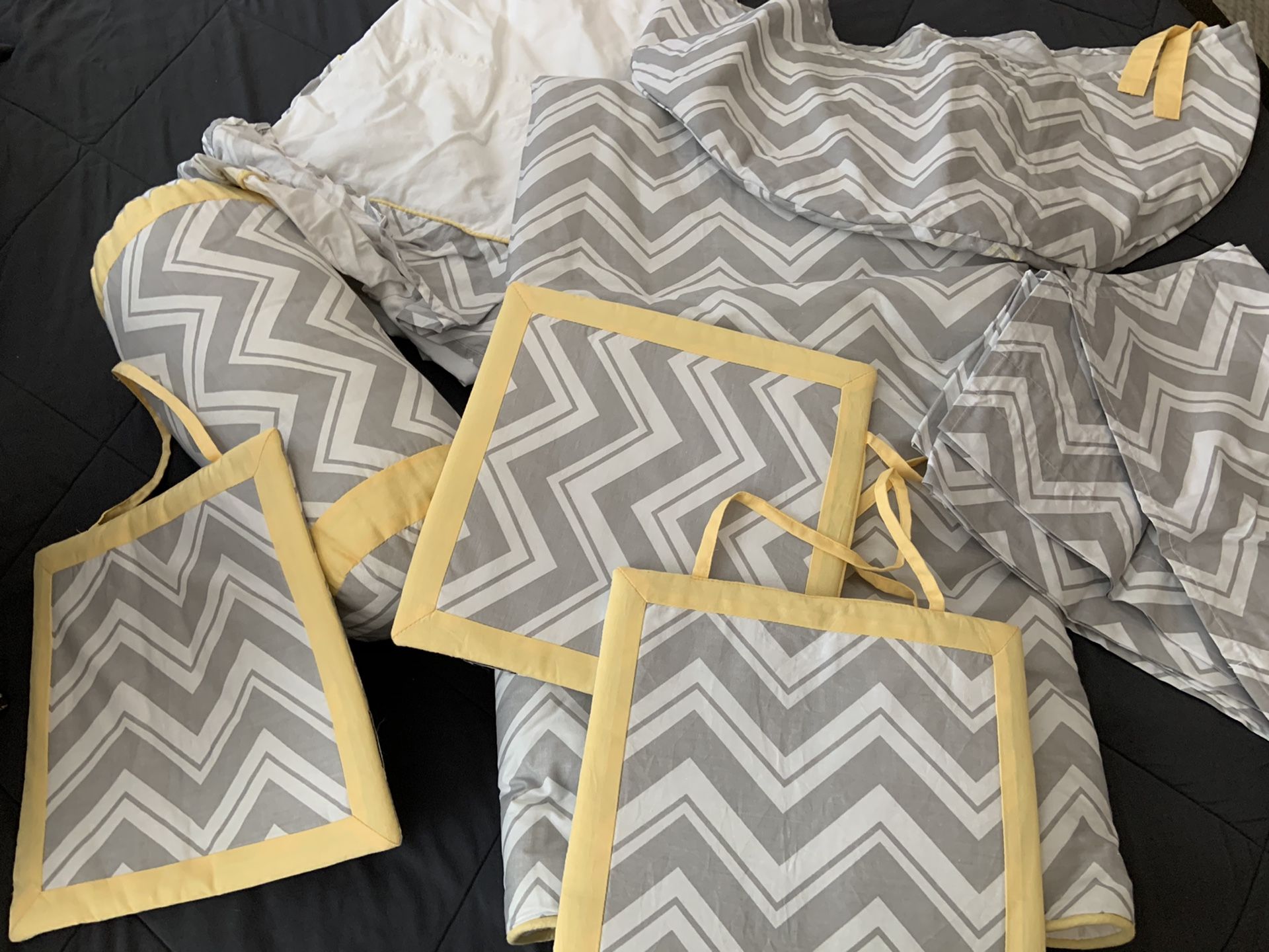 Yellow, Gray and White Crib Set