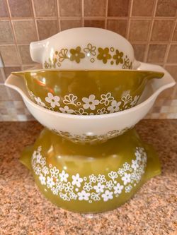 Pyrex Spring Blossom Green