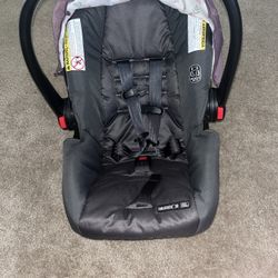 Graco Baby Car seat 