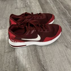 Nike AIR Max Size 6y