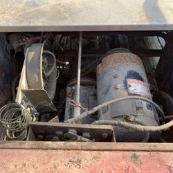 Cushman 3 Wheel electric Cart ( Needs Restoration)