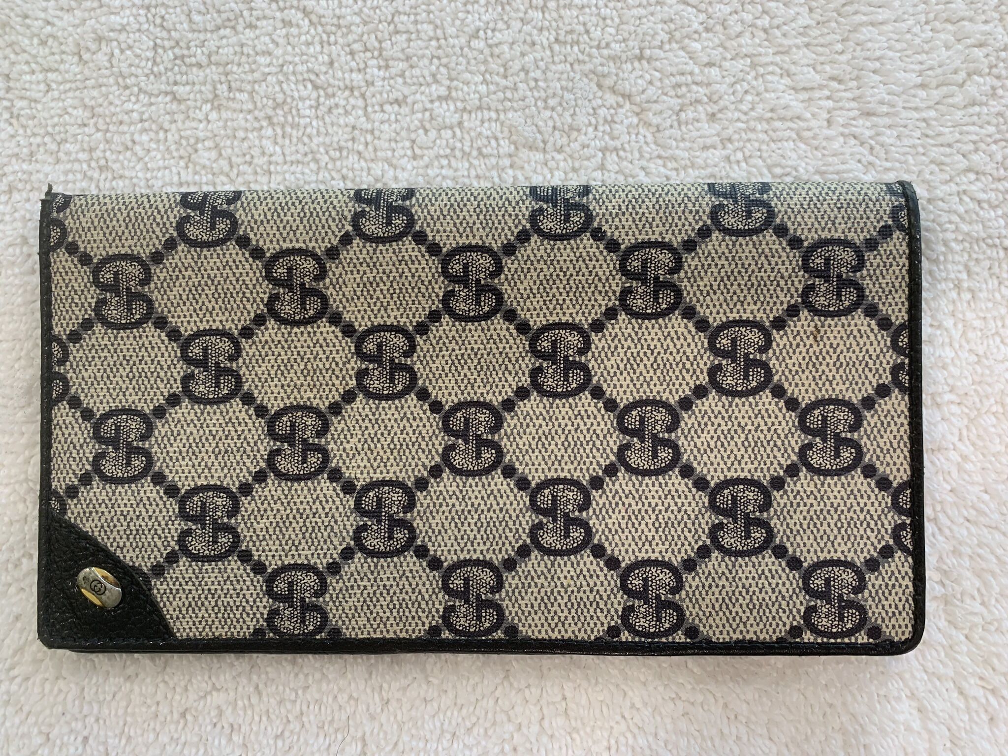 Vintage Gucci Checkbook Cover