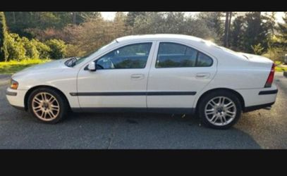 2002 Volvo S60 4d project car. Make an offer!