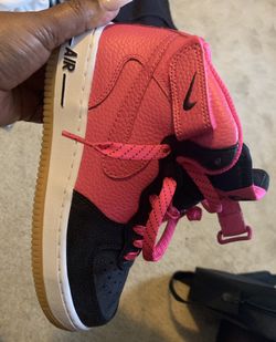 Nike Air Force 1 Size 5.5