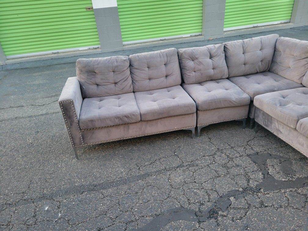 Used Good Conditions Just Need A Little Clean 