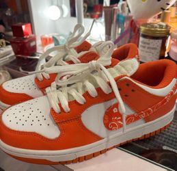 NIKE SNEAKERS