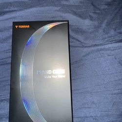 iPhone 16 Pro Max case and Mini Power Bank battery pack