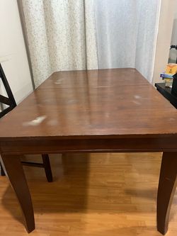Expandable Wood Dining Table – Seats 10–12 – $50.00
