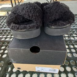 UGG BLACK FUZZ SUGAR CROSS SLIDE WOOL/ FAUX FUR SLIPPERS