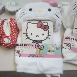 Hello Kitty blanket hood and cup and plates
