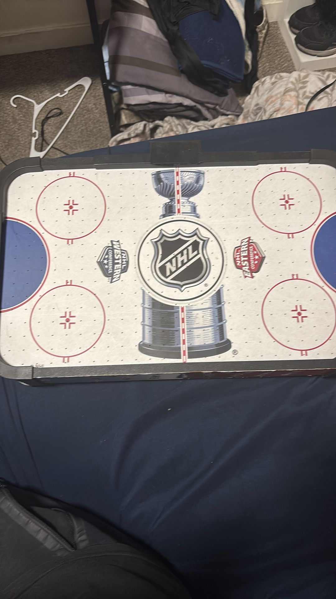 Mini NHL air hockey table