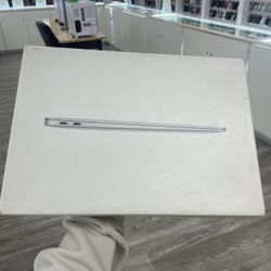 13 Inch MacBook Air With Apple M1 Chip 256gb 8gb Ram