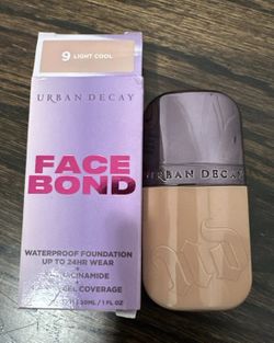 Urban decay Face Bond Foundation 