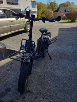 Electric Bicycle with 24 miles on it