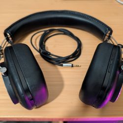 Bowers & Wilkins P7 Wireless Headphones