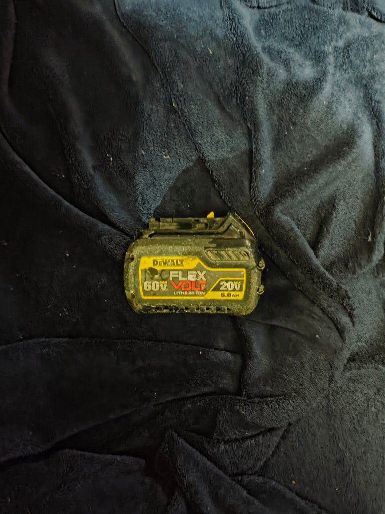 DEWALT FLEX VOLT 60V MAX 20V MAX 6.0AH BATTERY