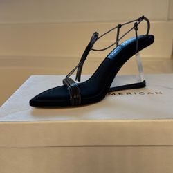 NEW-NEVER WORN!! Good American Heels