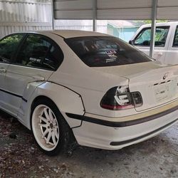 2001 BMW 325i